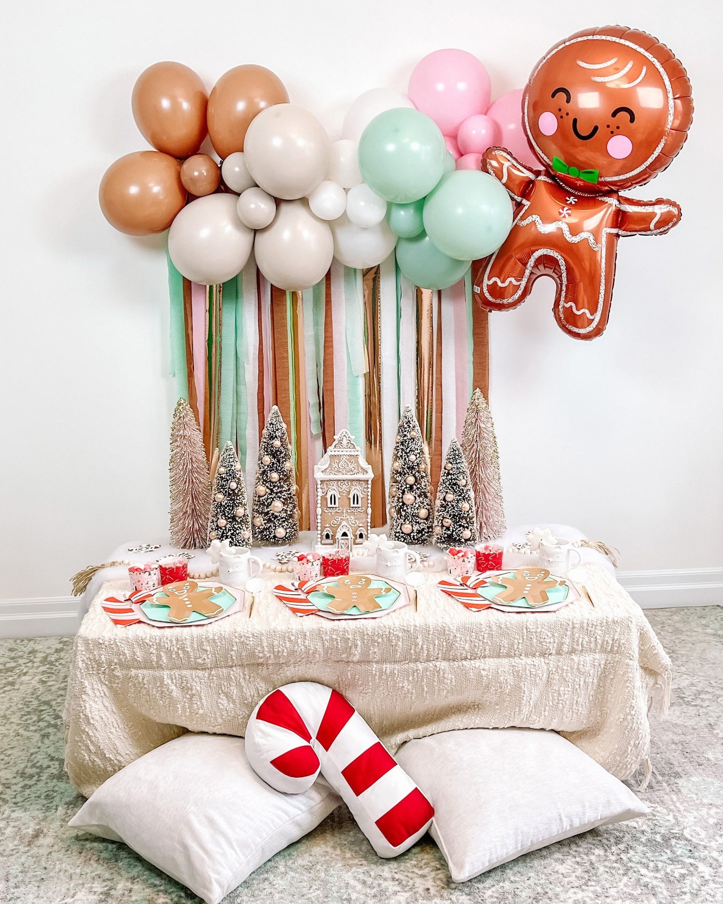 4' Gingerbread Balloon & Streamer Backdrop Kit || Pink Christmas Balloon Garland || Balloon Arch || Christmas Party Decor || Cookie Exchange